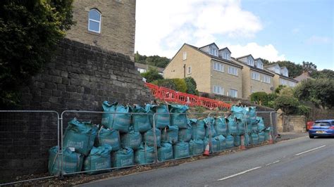 bbc weather bradford bd5|Wall in Bradford to be repaired after Storm Debi collapse .
